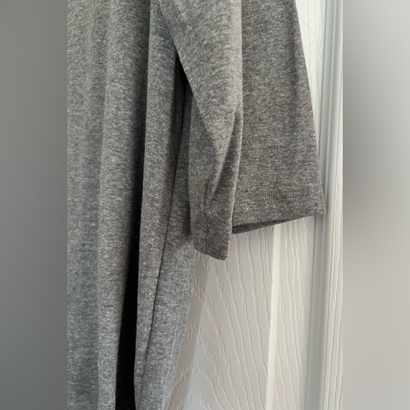 Women’s Grey 3/4 Length Sleeve v-Neck T-Shirt SZ 2X - Picture 4 of 5